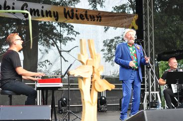 Dobra zabawa na dożynkach gminy Wieluń